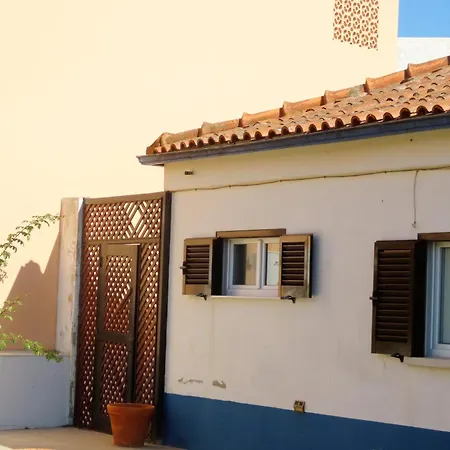 Casa Do Portao Azul - Espadarte Daire